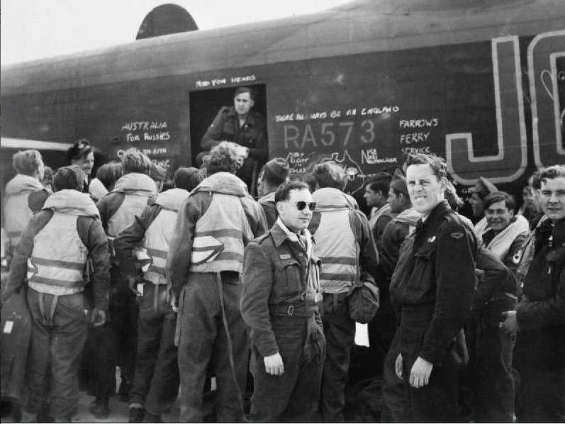 Lancaster RA573
463 Squadron