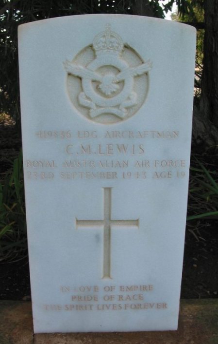 Headstone of Lac C M Lewis killed in crash of Anson W2095Mallala War Cemetery. Photo Rod Farquhar.