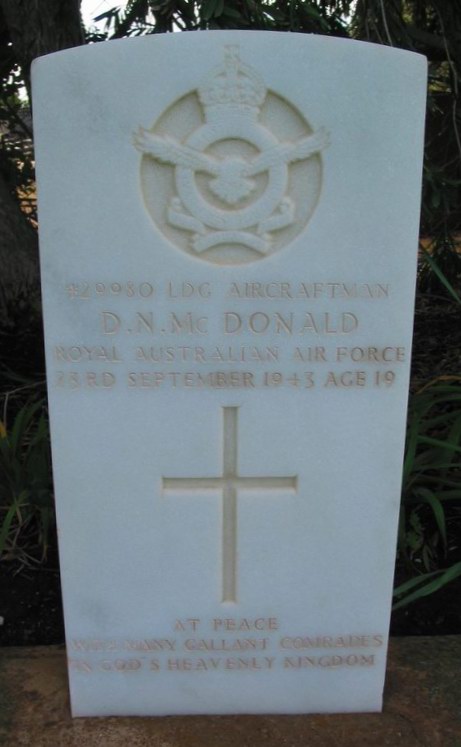 Headstone of Lac D N Mc Donald killed in the crash of Anson W2095 Mallala War Cemetery. Photo Rod Farquhar.