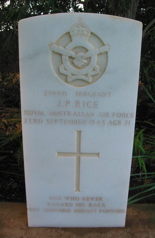 Headstone of Sgt J P Rice killed in the crash of Anson W2095 Mallala War Cemetery. Photo Rod Farquhar.