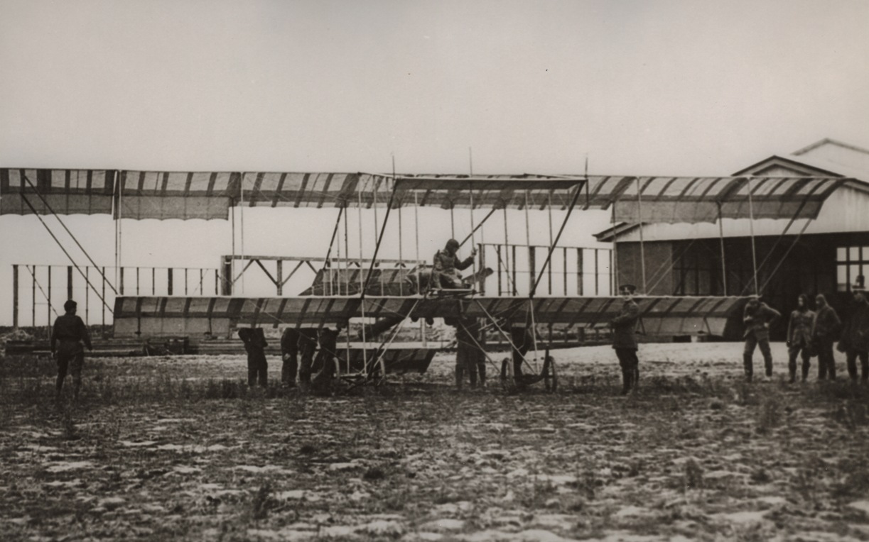 Boxkite CFS8 about to embark on its maiden flight at Point Cook RAAF Museum via Steve Campbell-Wright