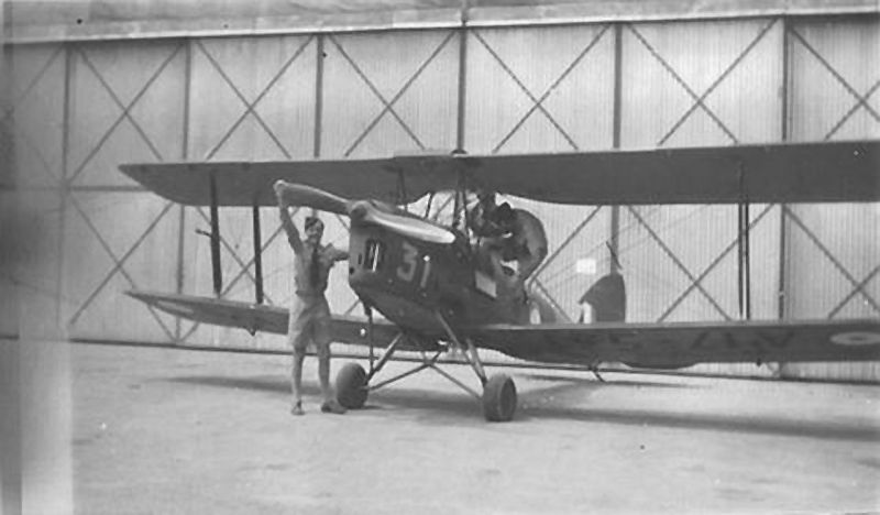 Tiger Moth A17-543 Benalla RAAF                  Phootovia Sally Douglas