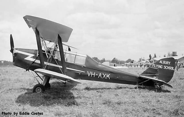 Highlight
                                    for Album: DH82A Tiger Moth A17-571