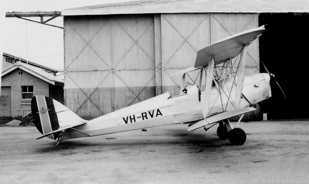 Highlight for
                                  Album: DH82A Tiger Moth R4885