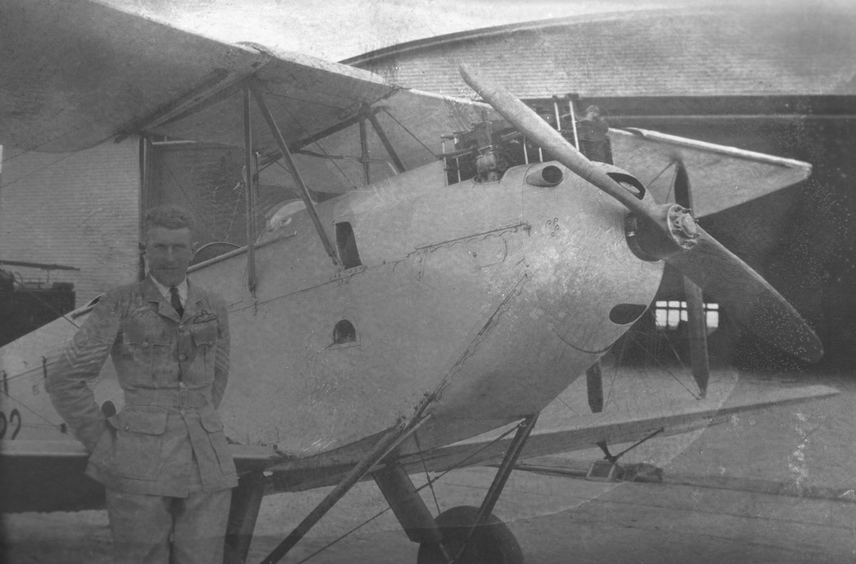 DH.60X Cirrus Moth A7-22 Photo Eric                              Douglas