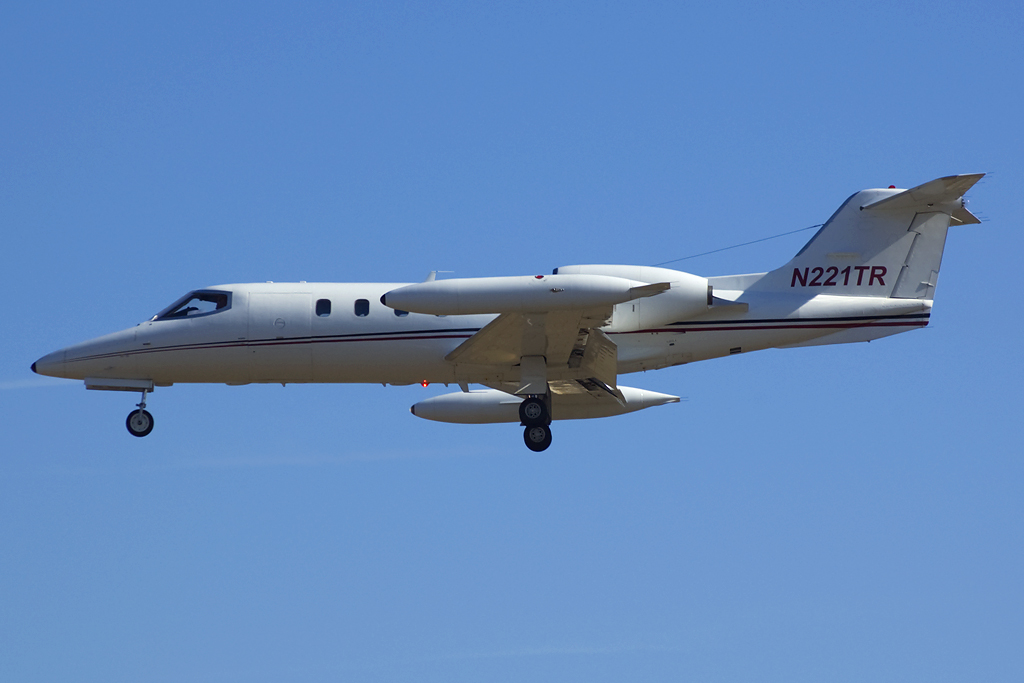 Highlight
                                  for Album: Learjet VH-FSY