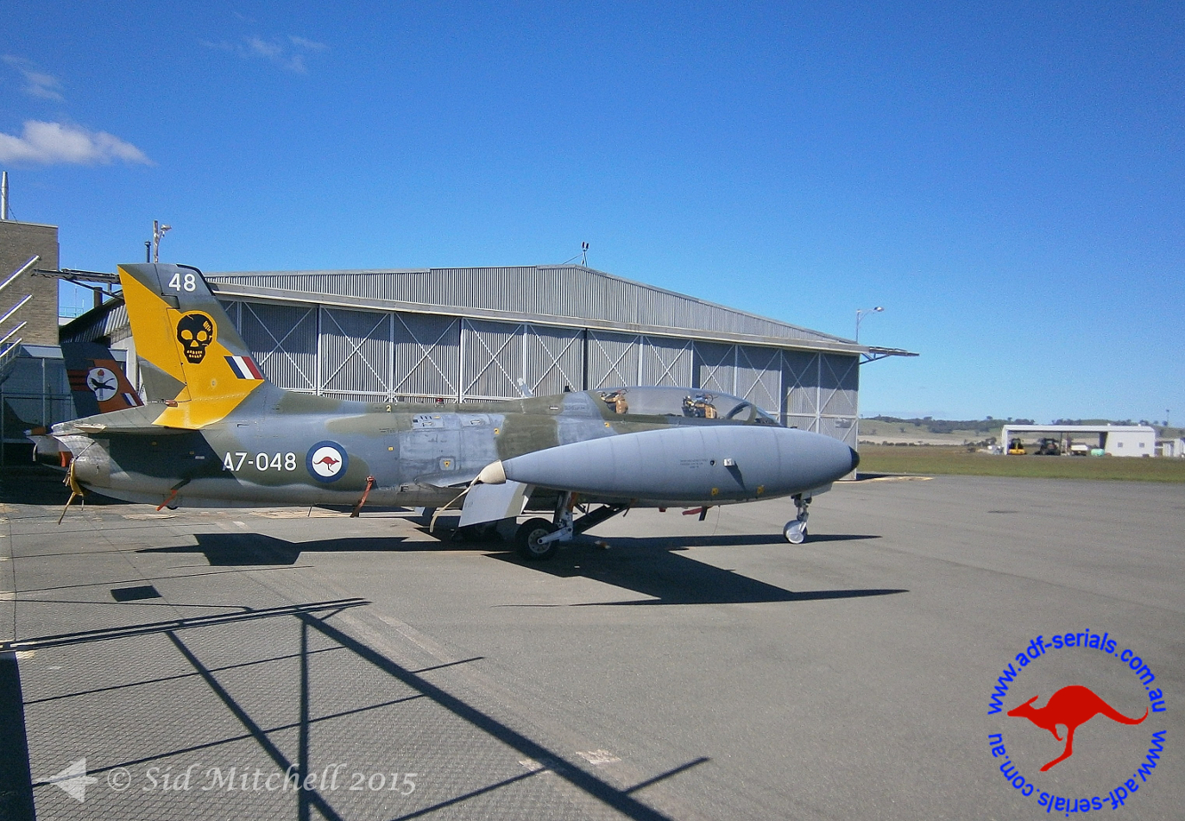 Macchi
                                  MB-326H A7-048 RAAF Base Wagga 25
                                  April 2014 Pic by Sid Mitchell