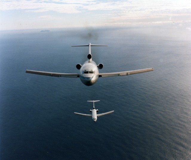 Boeing 727 NZ7271 & NZ7272
                RNZAF Official Glen Reid Collection