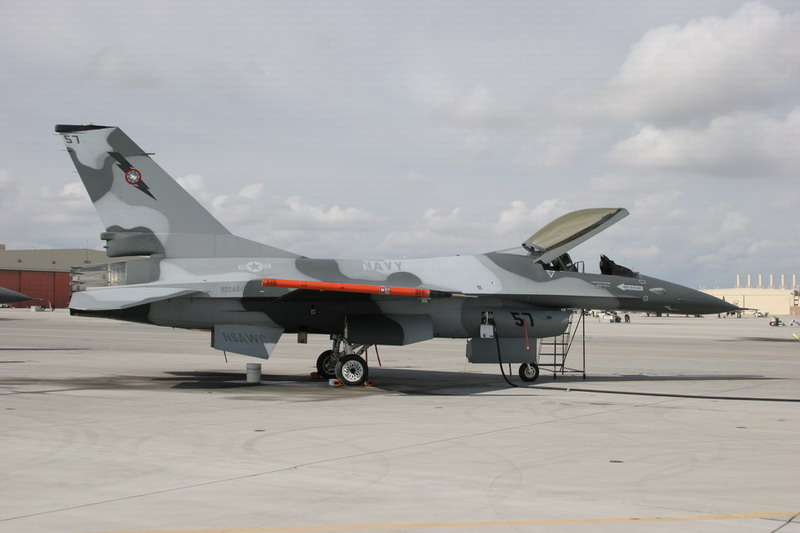 Highlight for Album: F-16A 92-0404