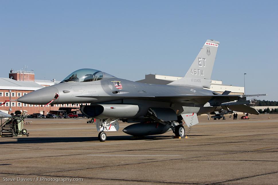 Highlight for Album: F-16A 92-0405