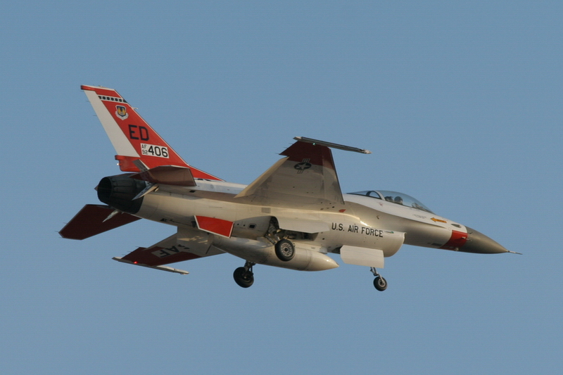 Highlight for Album: F-16A 92-0406