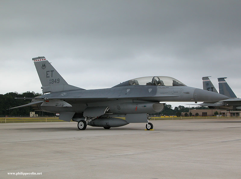 Highlight for Album: F-16B 90-0949