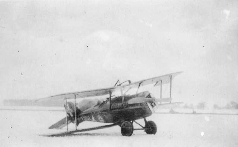 6 Squadron, AFC, Minchinhampton, Dec., 1918, S.E.5a F5652 after a landing accident. via Mike Mirkovic.