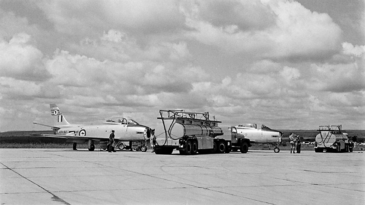 Highlight for Album: Sabre A94-921