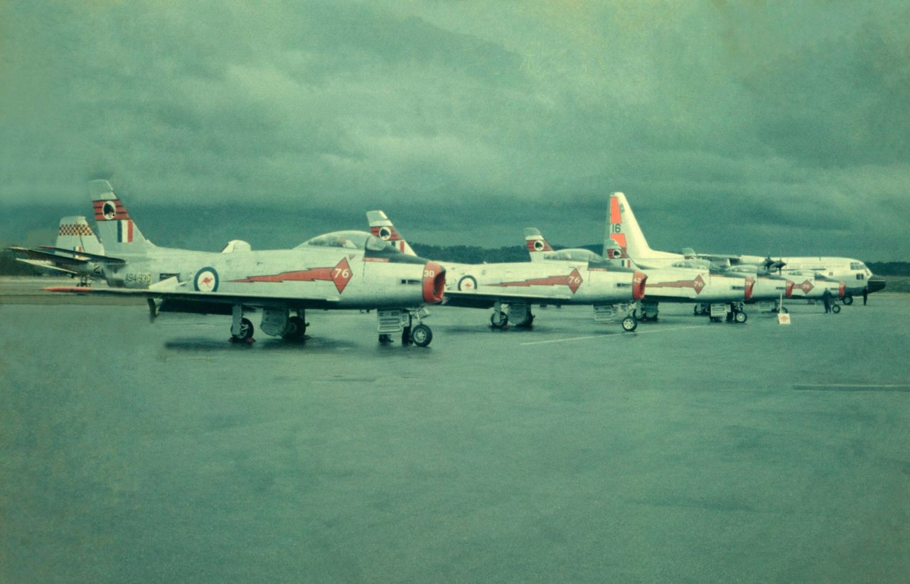 Highlight for Album: Sabre A94-930