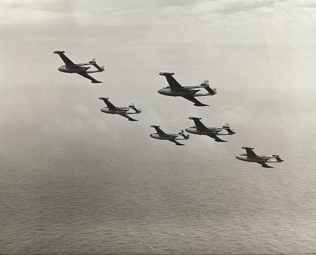 RAN                Sea Venoms Photo Sandy Sandberg via Mike Sandberg