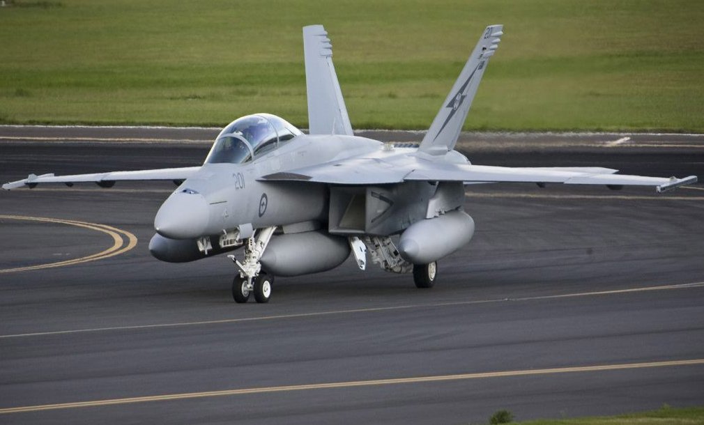 Highlight for Album: Super Hornet A44-201