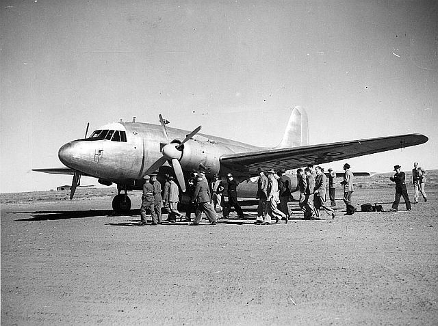 Vickers Viking C.2 
A82-1/VL231.
34 Squadron, 
Woomera, c.1947,
 via Mike Mirkovic.