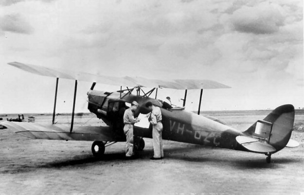 Highlight for Album: Fox Moth A41-4